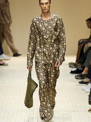 Коллекция Emporio Armani Menswear весна-лето 2026 (107887-emporio- armani-ss-07.jpg)